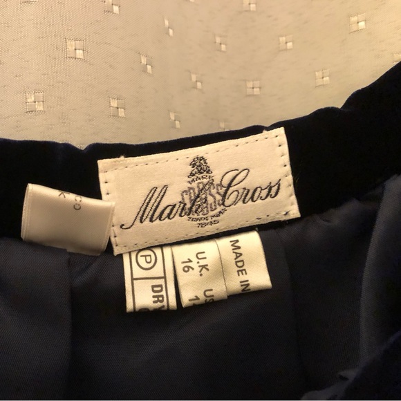 Vintage Mark Cross velvet skirt! - Picture 5 of 6